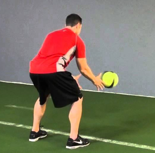 medicine-ball-dalam-latihan-sepak-bola