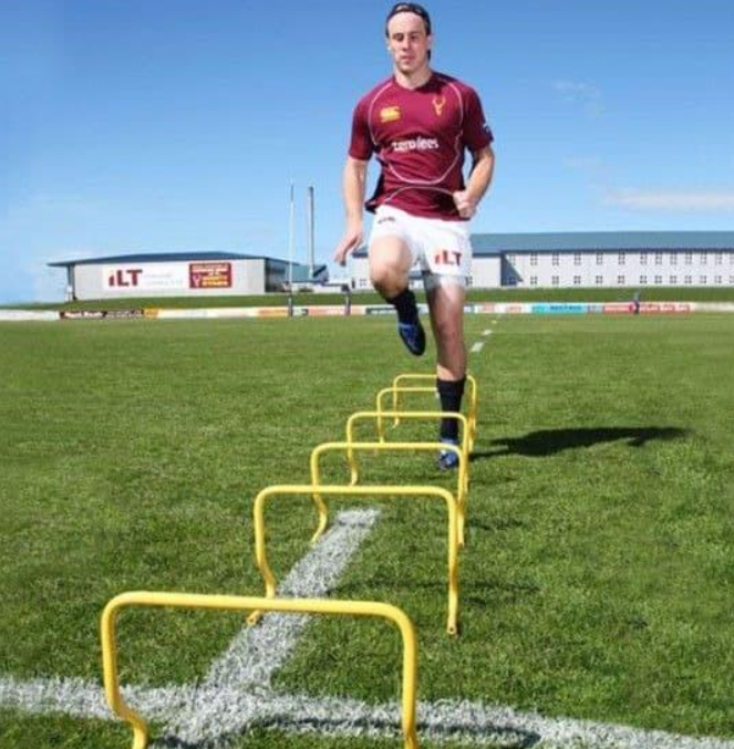 hurdle-dalam-sepak-bola