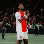 jorrel-hato-jadi-bidikan-chelsea-dan-liverpool-di-posisi-cb