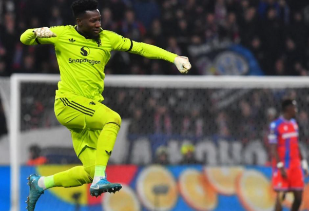 andre-onana-menampar-dan-maki-fans-usai-kalah-pertandingan