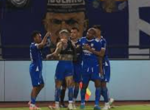 Persib Jaga Dominasi di Puncak Liga 1 Pekan 20