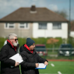 Peran Pelatih Legendaris Dalam Strategi Sepakbola Modern Saat Ini